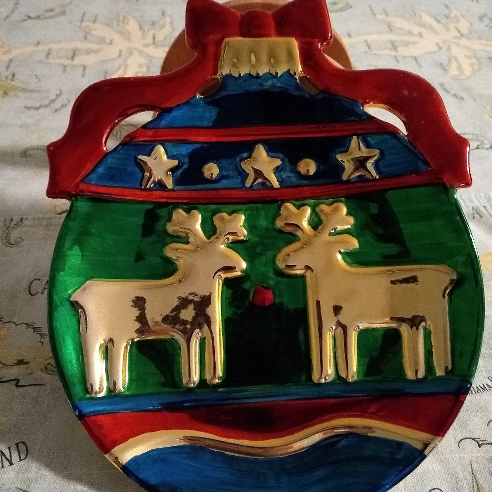 9" x 7 1/4" Very Shiny Glass Christmas Cookie Dish